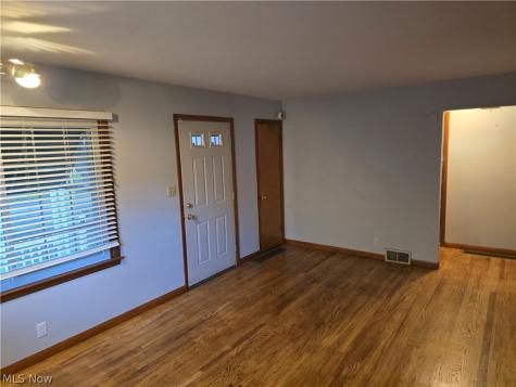 1853 Evergreen Avenue Akron OH 44301