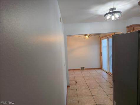 1853 Evergreen Avenue Akron OH 44301