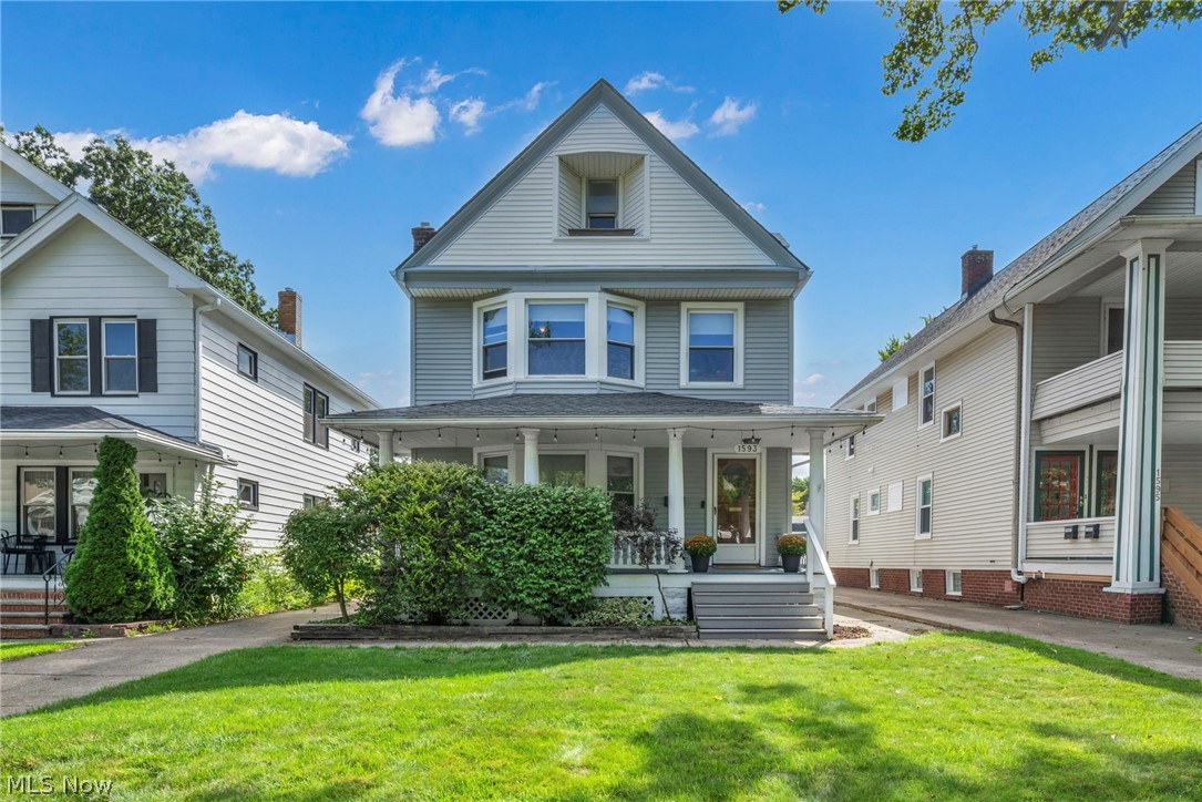 1593 Cohassett Avenue Lakewood OH 44107