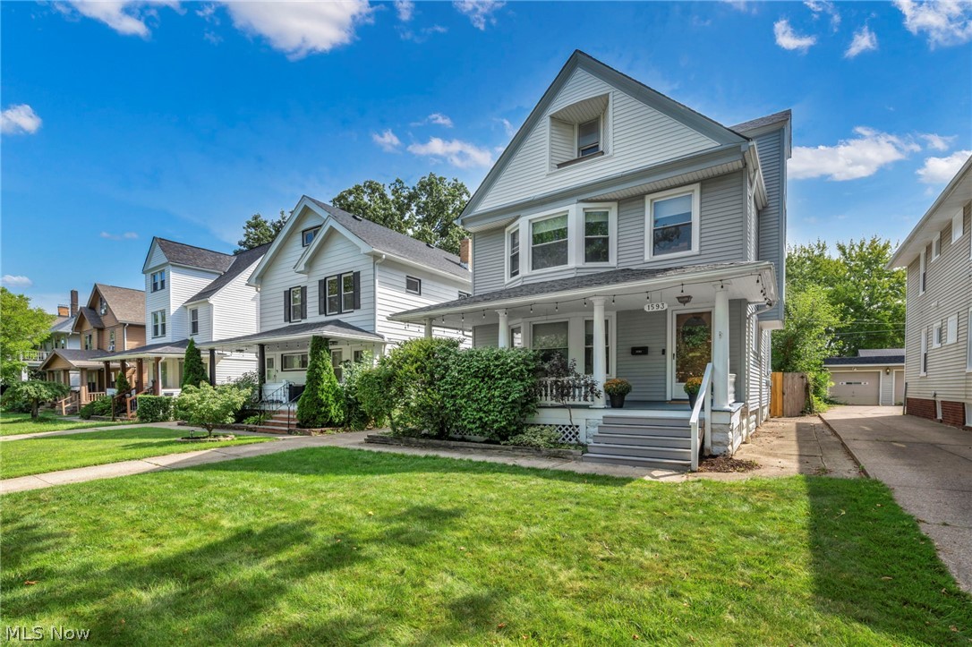 1593 Cohassett Avenue Lakewood OH 44107