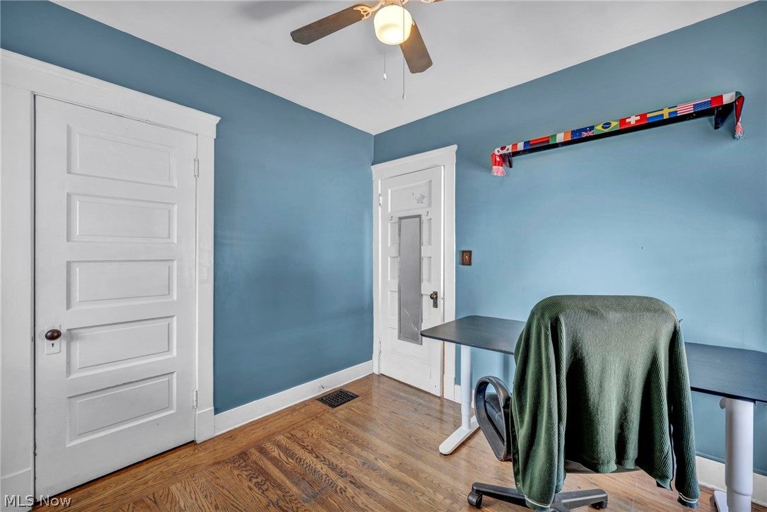 1593 Cohassett Avenue Lakewood OH 44107
