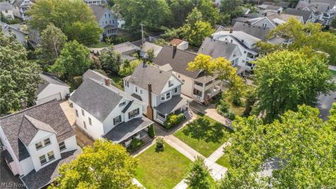 1593 Cohassett Avenue Lakewood OH 44107