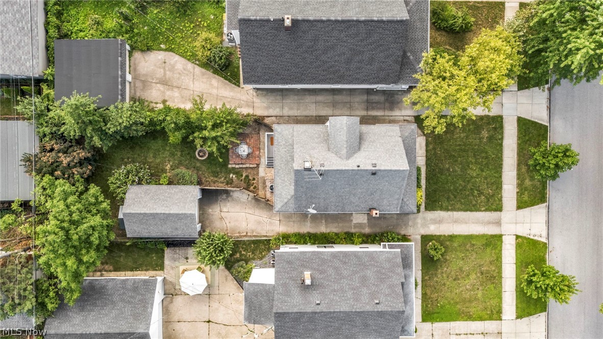 1593 Cohassett Avenue Lakewood OH 44107
