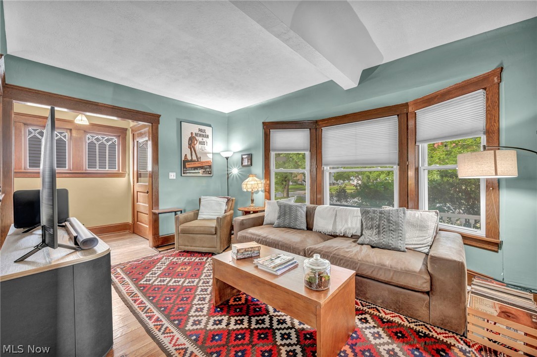 1593 Cohassett Avenue Lakewood OH 44107