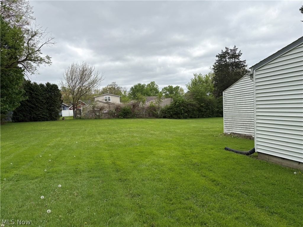 1478 Morris Street Mineral Ridge OH 44440
