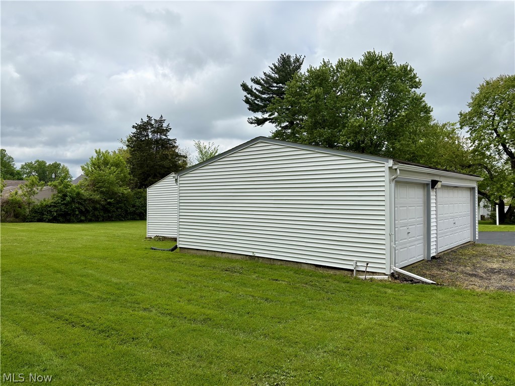 1478 Morris Street Mineral Ridge OH 44440
