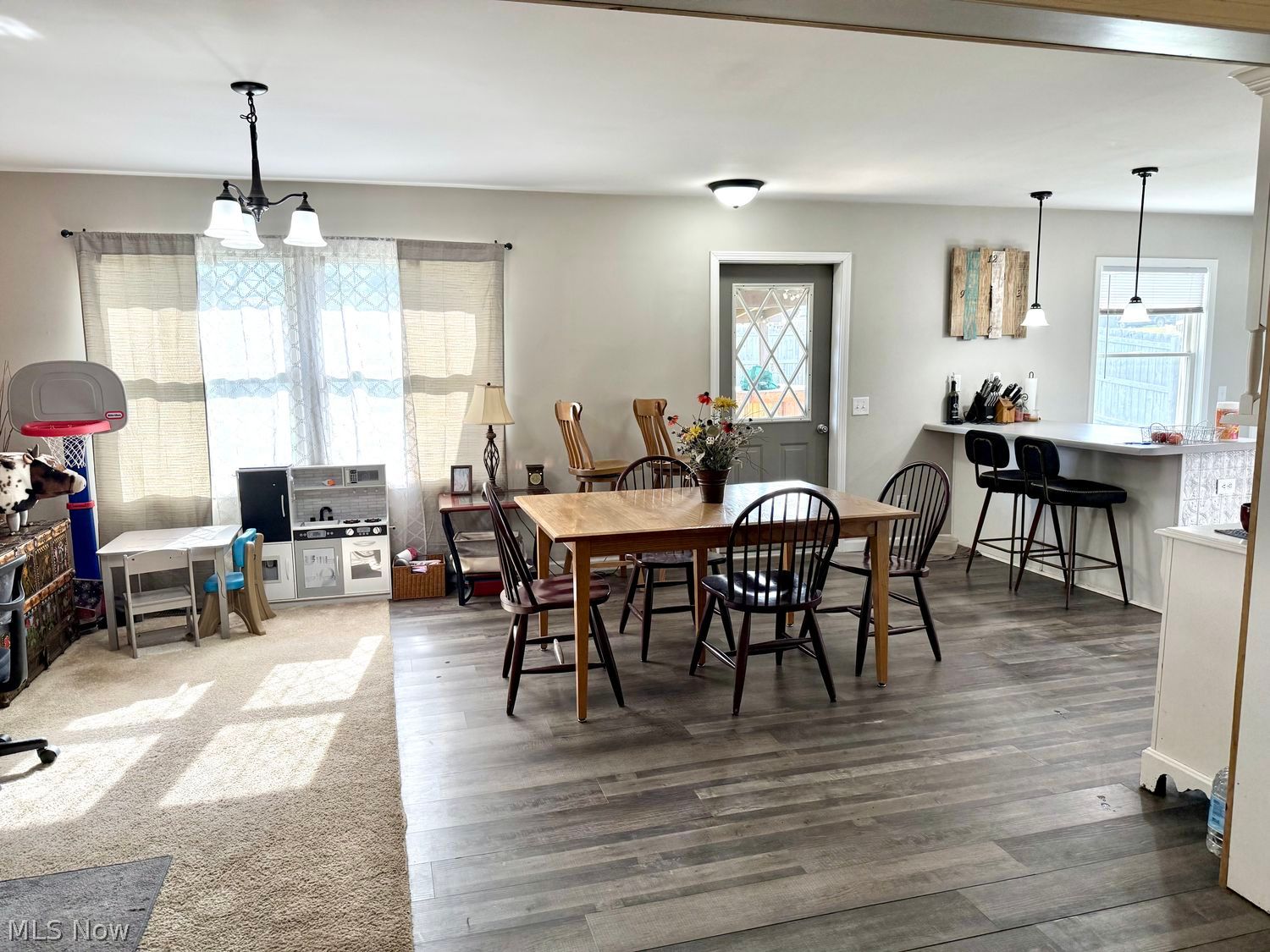 1950 Meredith Place Uhrichsville OH 44683