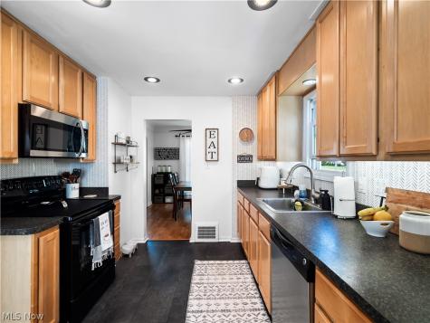 6711 Parma Park Boulevard Parma Heights OH 44130