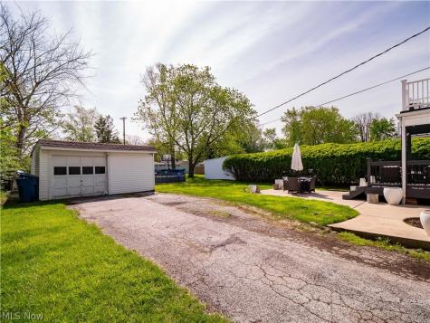 6711 Parma Park Boulevard Parma Heights OH 44130