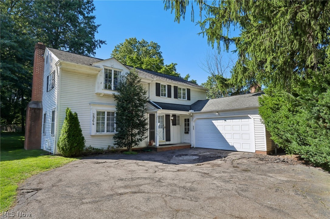 2964 Green Road Shaker Heights OH 44122