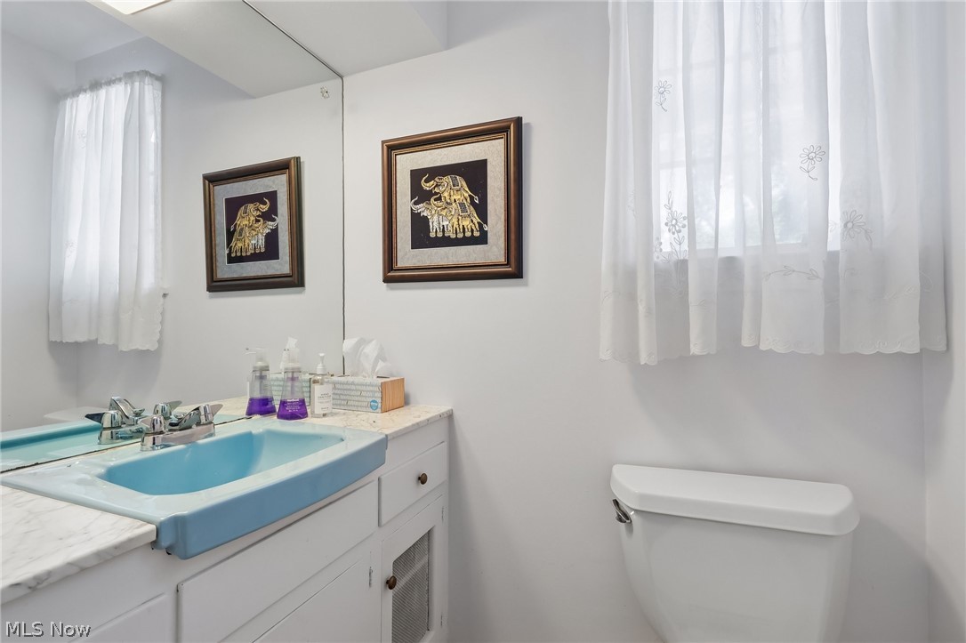 2964 Green Road Shaker Heights OH 44122
