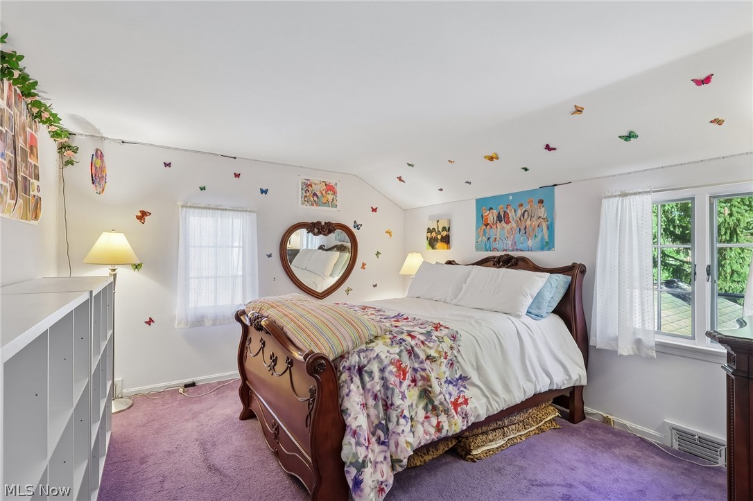 2964 Green Road Shaker Heights OH 44122
