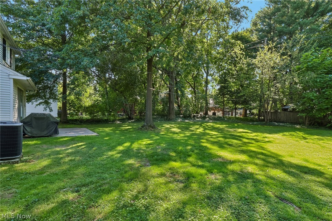 2964 Green Road Shaker Heights OH 44122