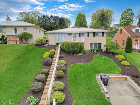 2711 Whitehaven Boulevard Steubenville OH 43952