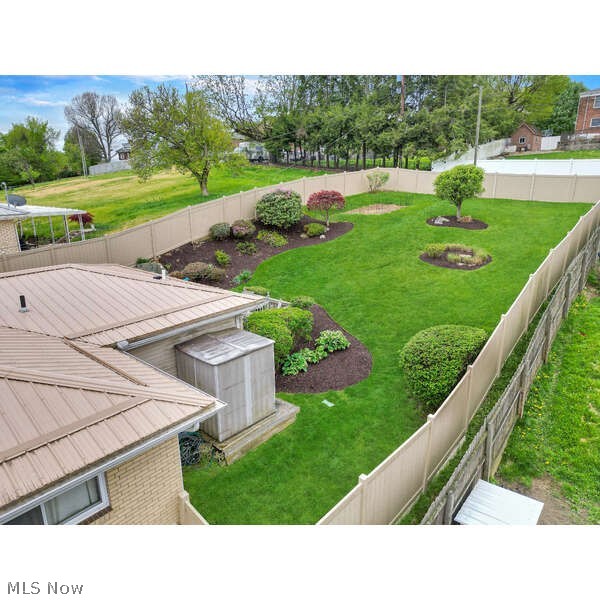 2711 Whitehaven Boulevard Steubenville OH 43952