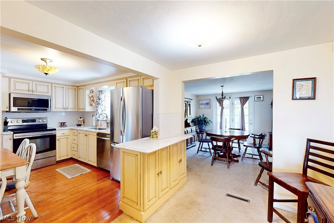 2711 Whitehaven Boulevard Steubenville OH 43952