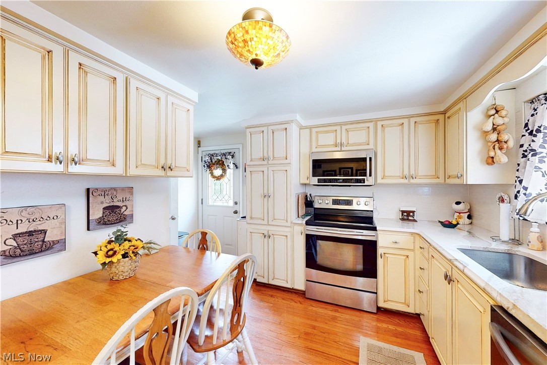 2711 Whitehaven Boulevard Steubenville OH 43952