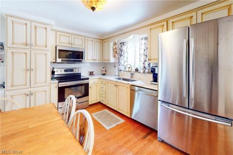 2711 Whitehaven Boulevard Steubenville OH 43952