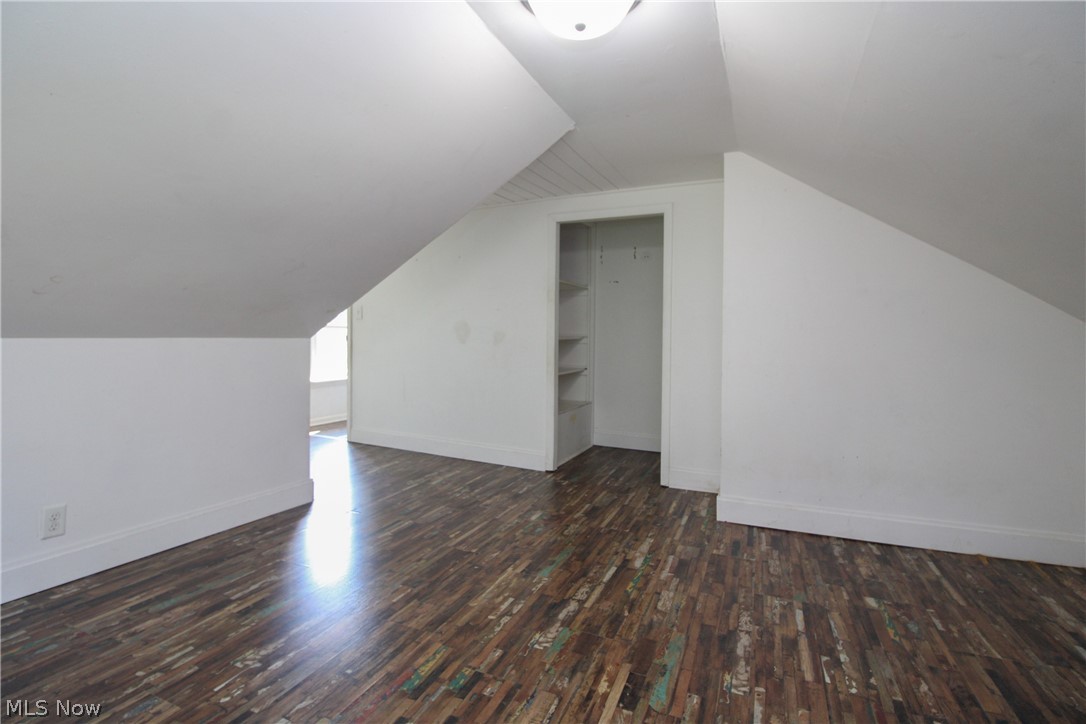 4484 Nutwood Avenue NW Warren OH 44483