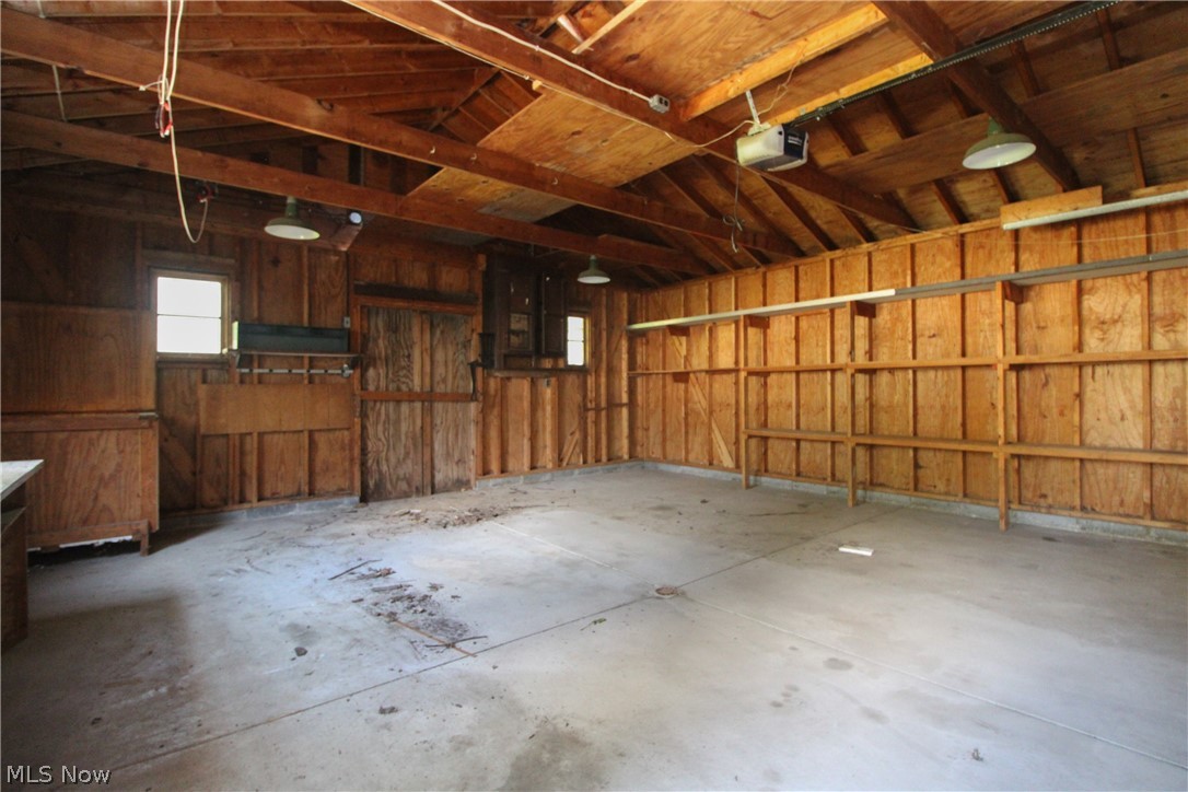 4484 Nutwood Avenue NW Warren OH 44483
