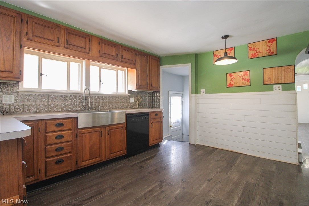 4484 Nutwood Avenue NW Warren OH 44483
