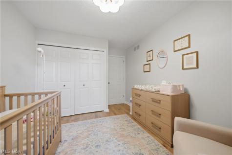 984 Elizabeth Court Cuyahoga Falls OH 44221