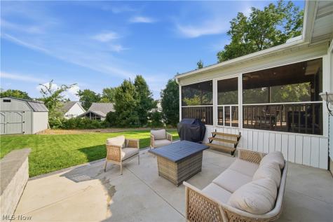 984 Elizabeth Court Cuyahoga Falls OH 44221