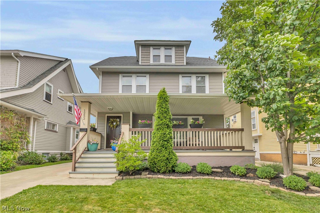 1252 Andrews Avenue Lakewood OH 44107