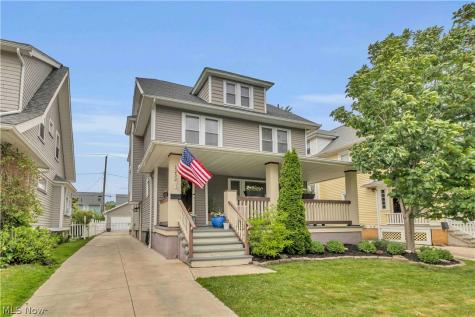 1252 Andrews Avenue Lakewood OH 44107
