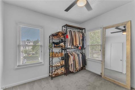 1252 Andrews Avenue Lakewood OH 44107