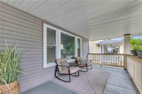 1252 Andrews Avenue Lakewood OH 44107