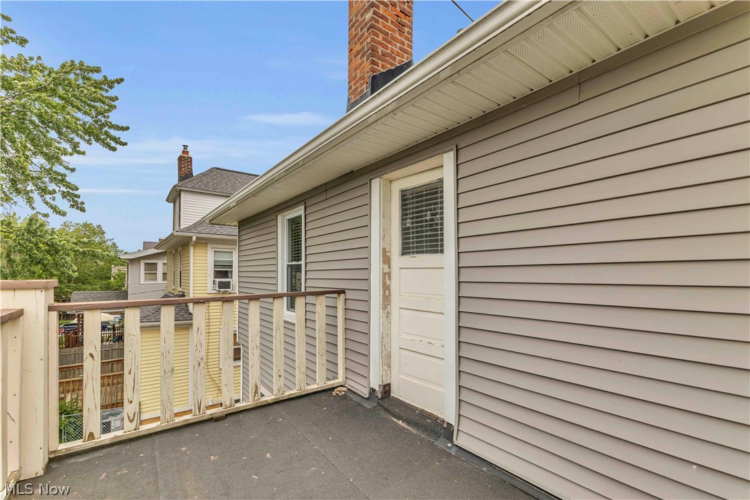 1252 Andrews Avenue Lakewood OH 44107