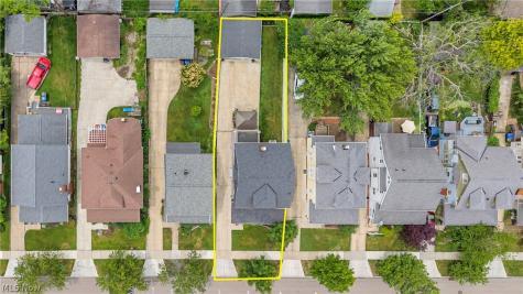 1252 Andrews Avenue Lakewood OH 44107