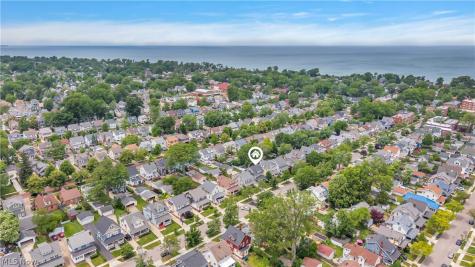 1252 Andrews Avenue Lakewood OH 44107