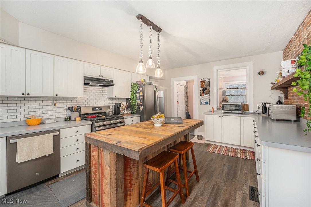 249 W Main Street Madison OH 44057
