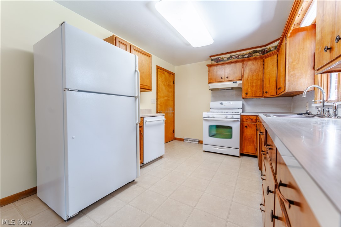 383 Bahler Street SW Sugarcreek OH 44681