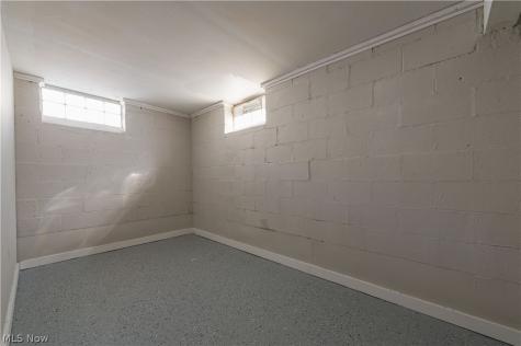 4769 E 174 Street Cleveland OH 44128