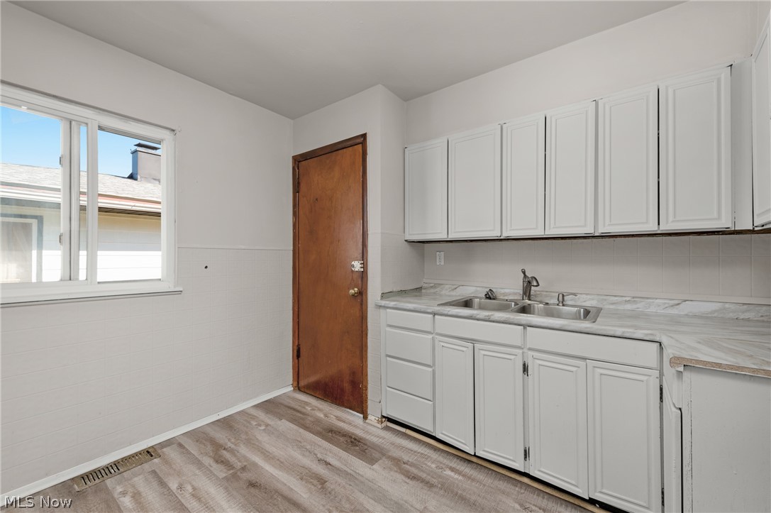 4769 E 174 Street Cleveland OH 44128