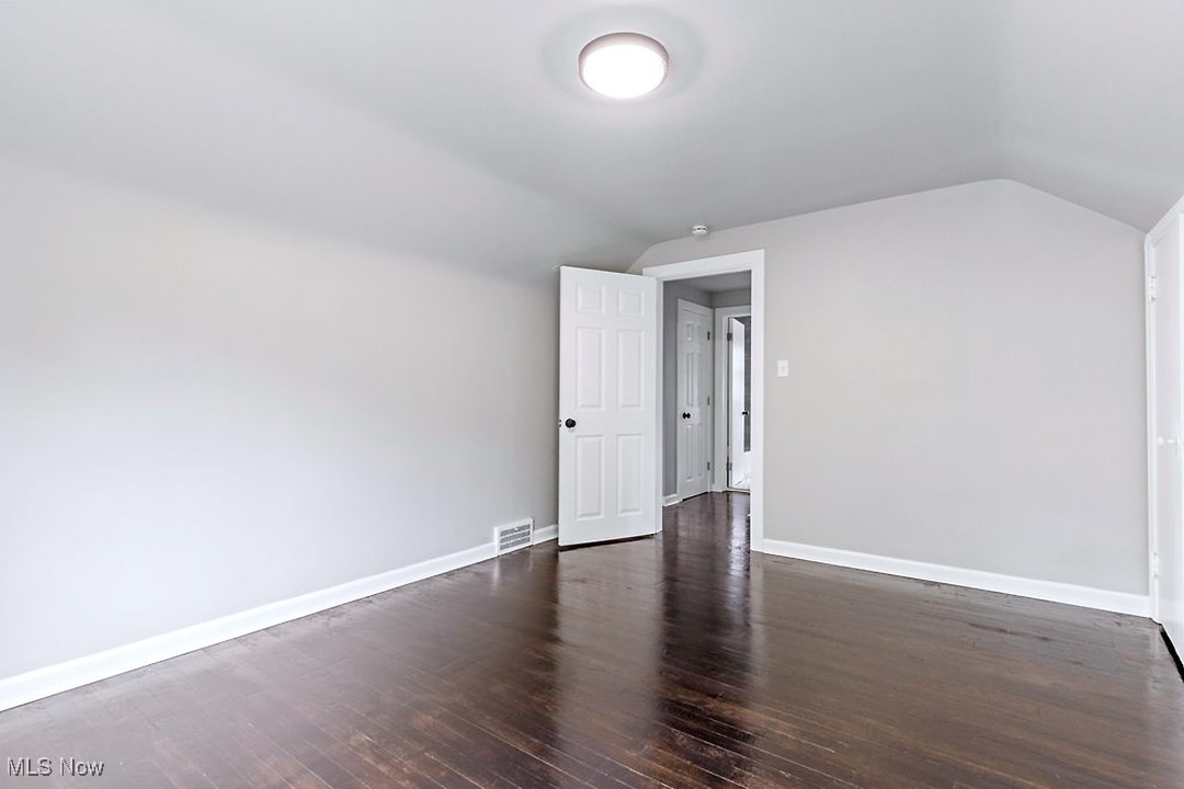 3463 Edison Road Cleveland Heights OH 44121