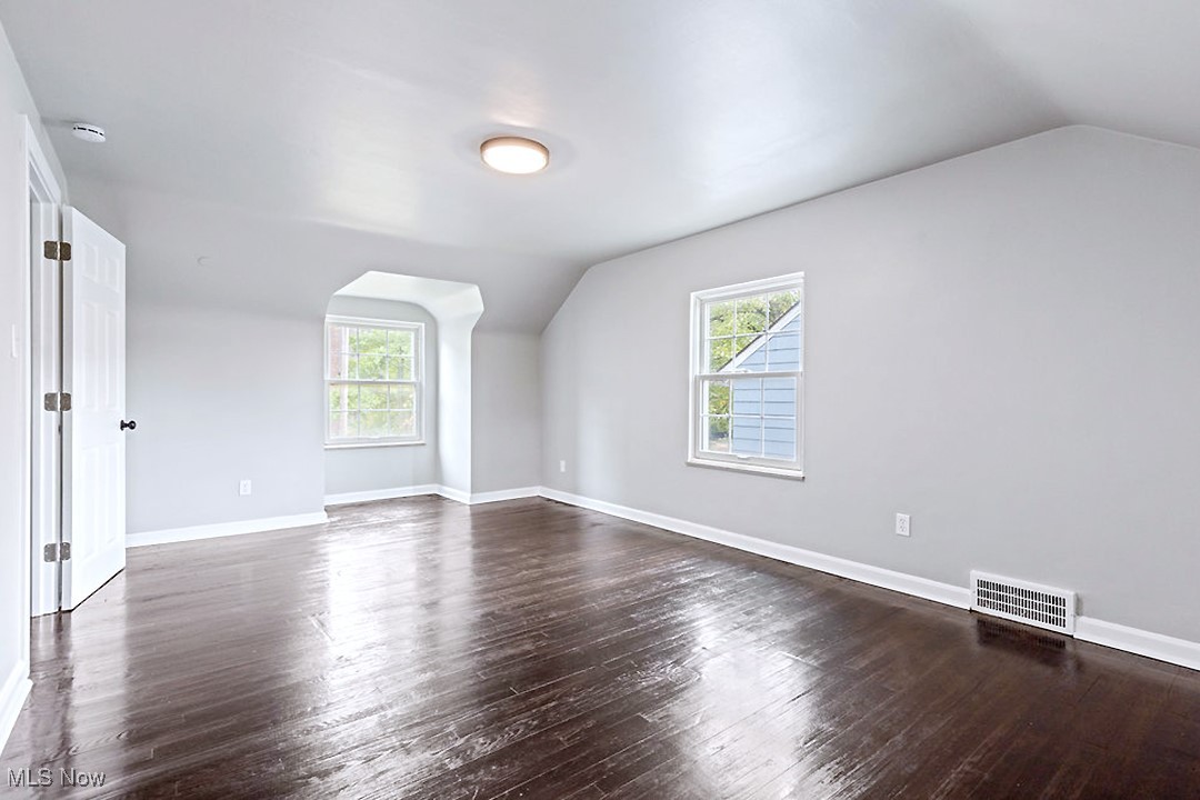 3463 Edison Road Cleveland Heights OH 44121