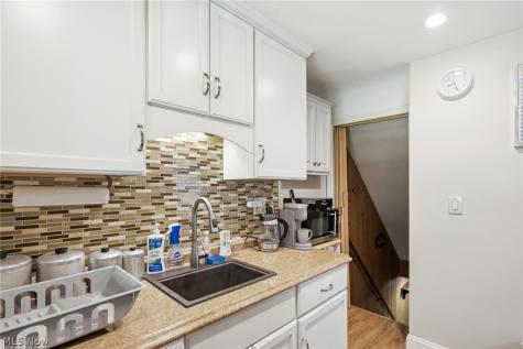 14020 Seneca Court Cleveland OH 44111