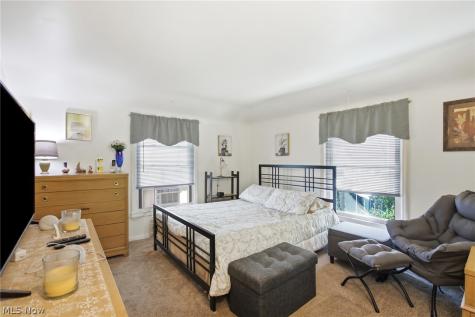 14020 Seneca Court Cleveland OH 44111