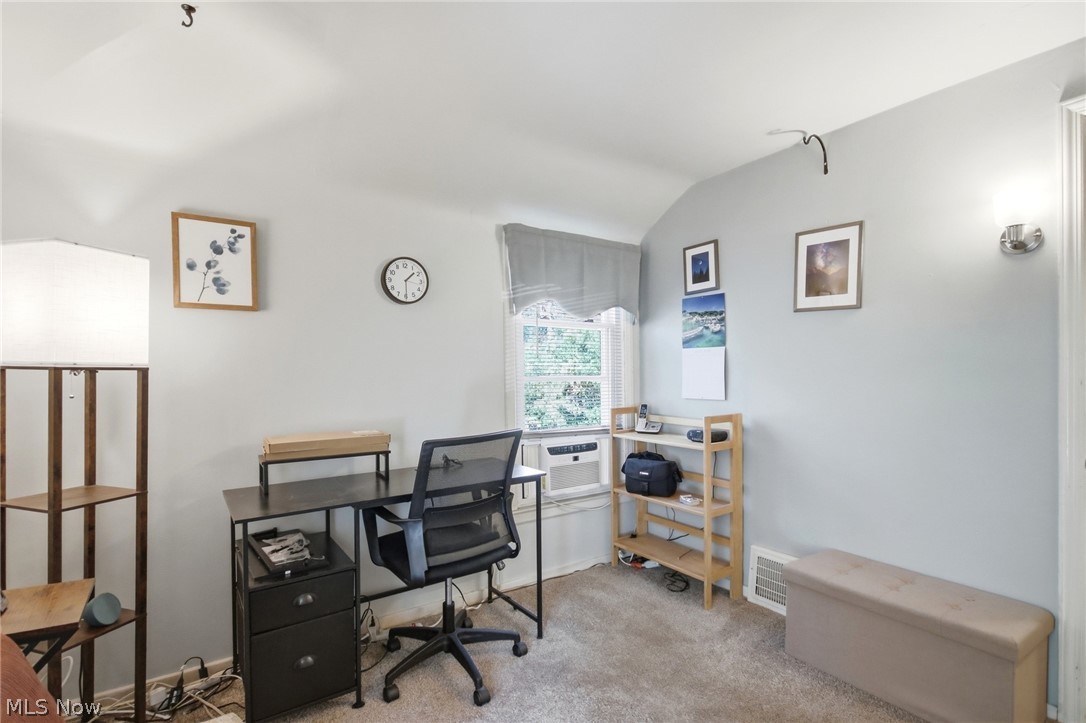 14020 Seneca Court Cleveland OH 44111