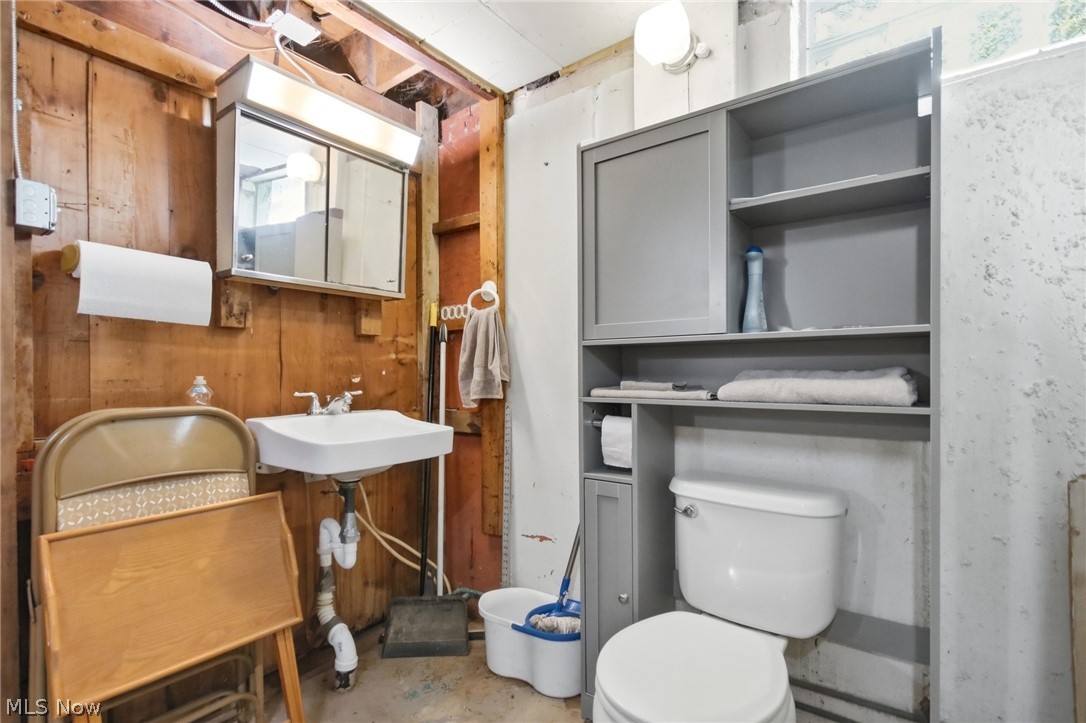14020 Seneca Court Cleveland OH 44111