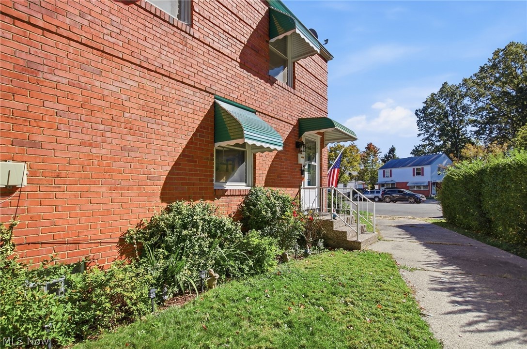 14020 Seneca Court Cleveland OH 44111