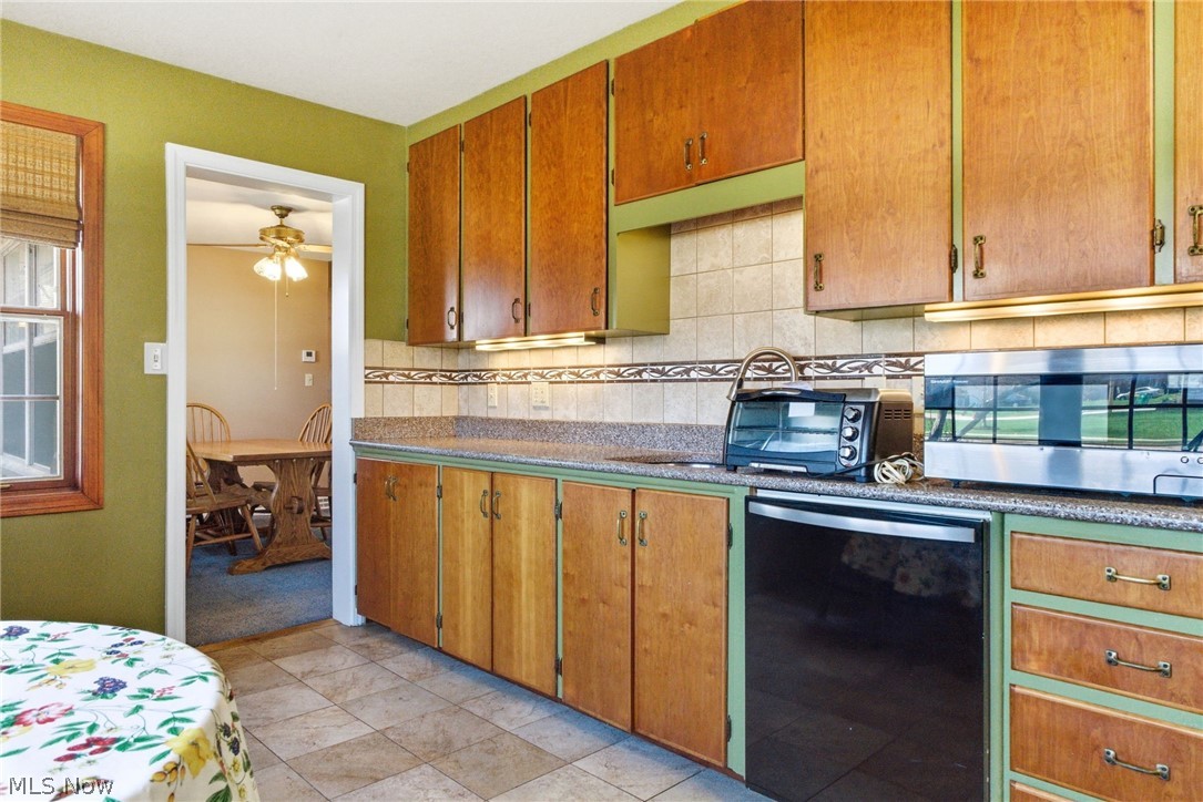 29319 Cresthaven Drive Willowick OH 44095