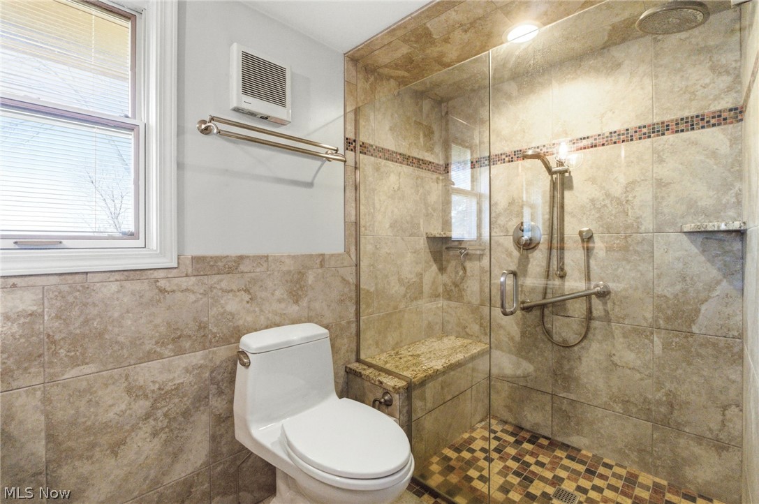 29319 Cresthaven Drive Willowick OH 44095