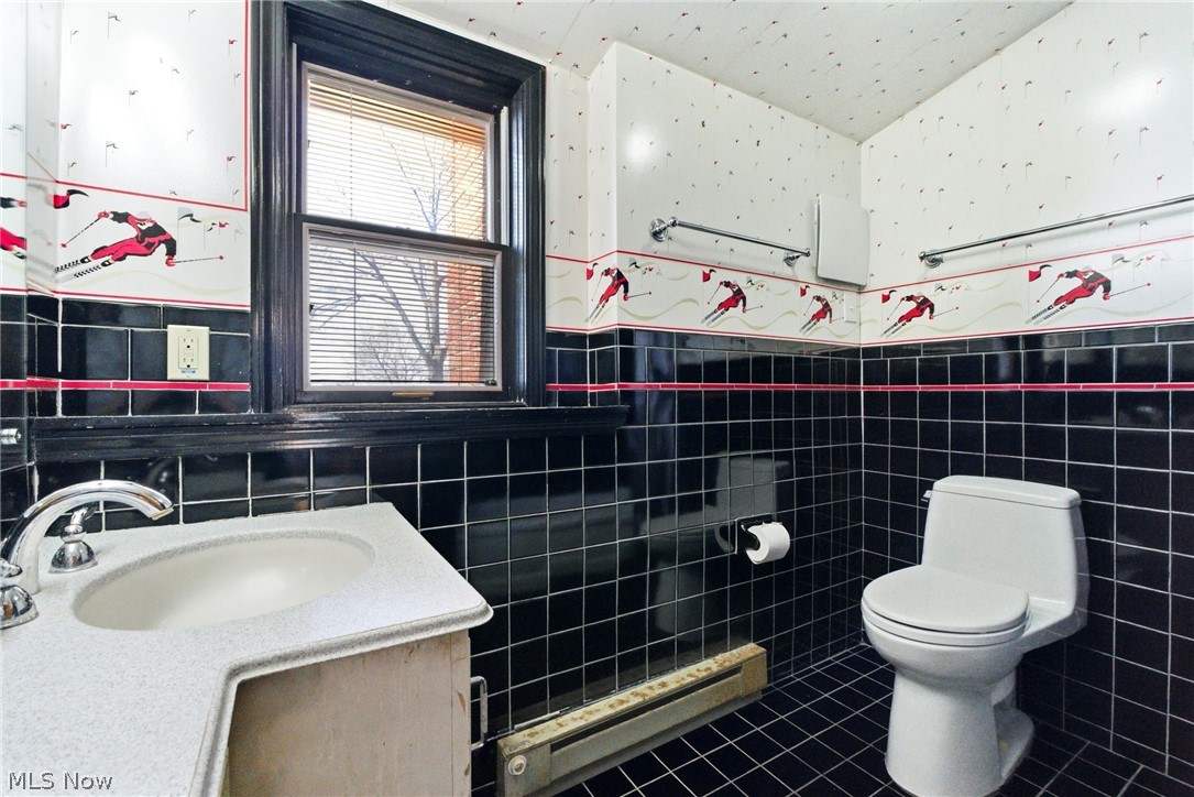 29319 Cresthaven Drive Willowick OH 44095