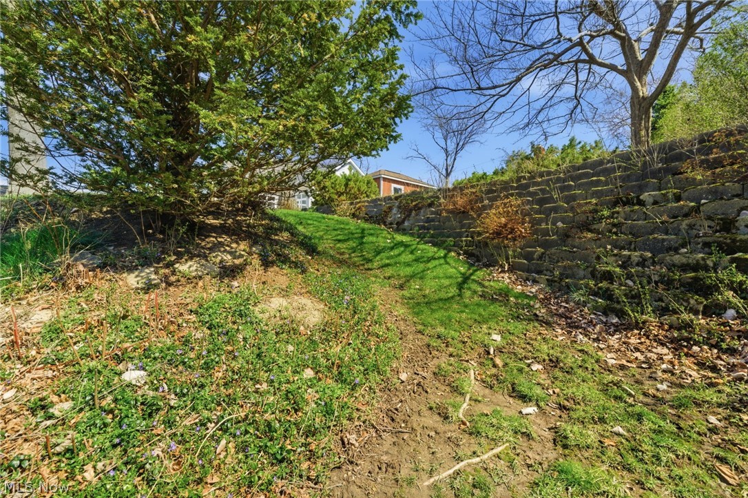 29319 Cresthaven Drive Willowick OH 44095