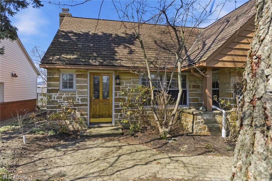 29319 Cresthaven Drive Willowick OH 44095
